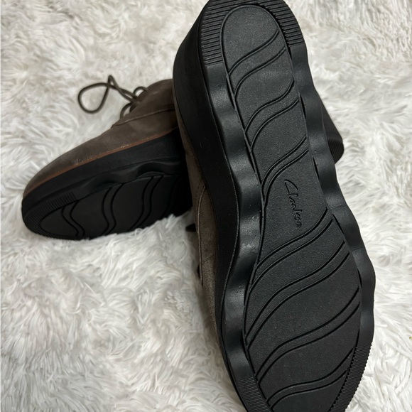 Clark - Picture 2 of 3